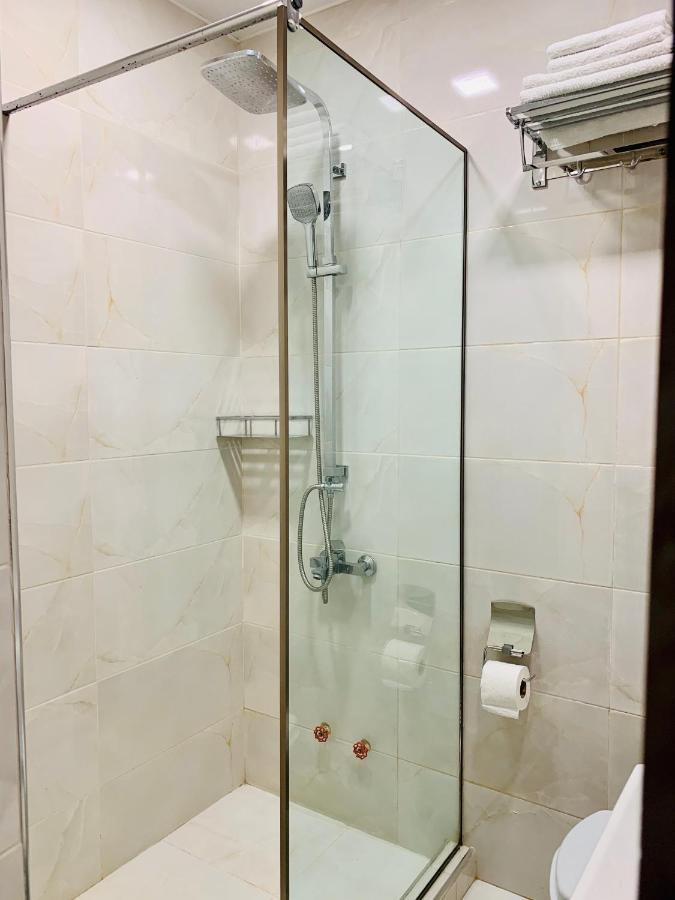 Hotel Tsereteli Batumi Ngoại thất bức ảnh